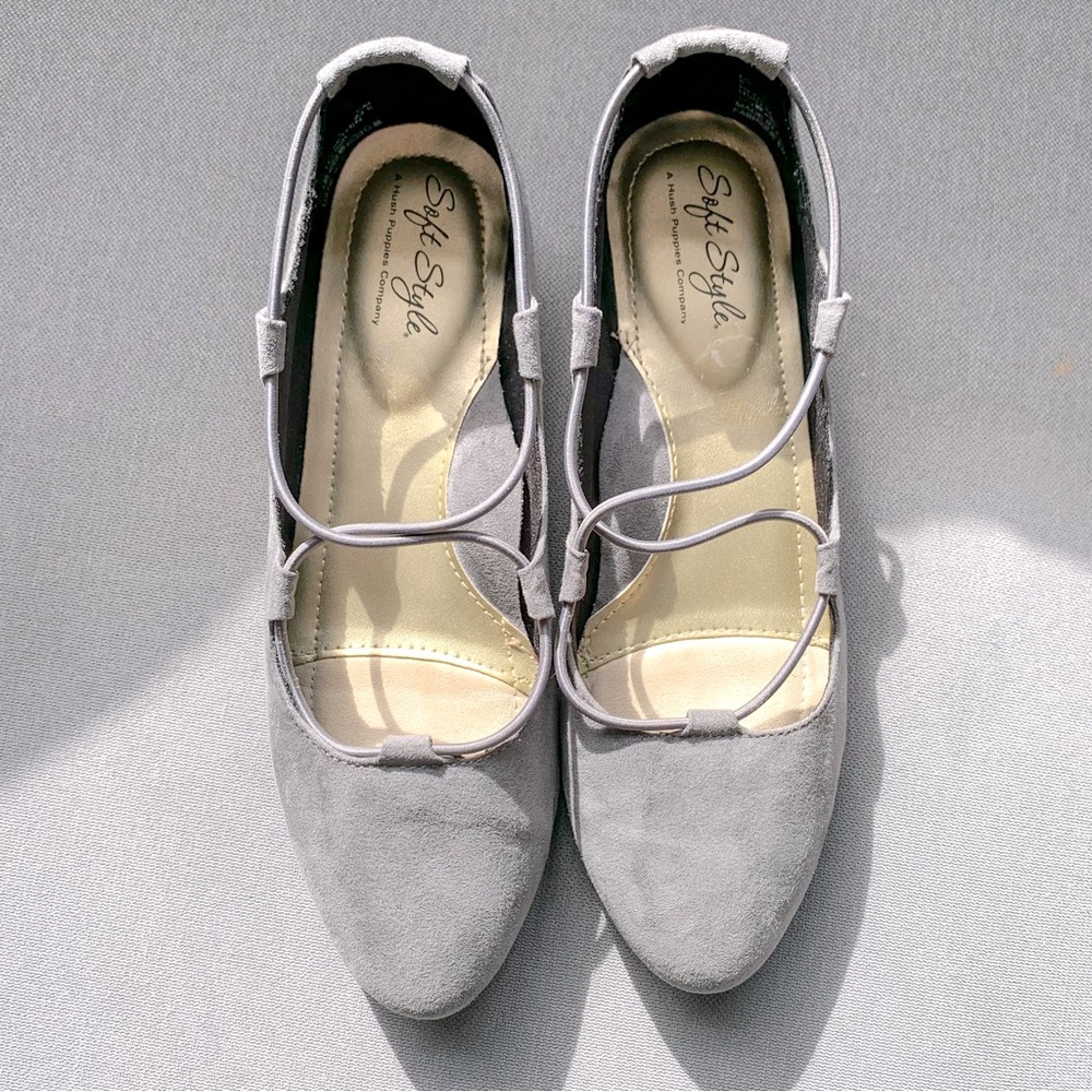 Hush Puppies Soft Style Suede Flats.  Never Worn.  Size 6.